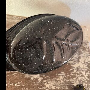 Black Speckled Oval Cast Iron Pan